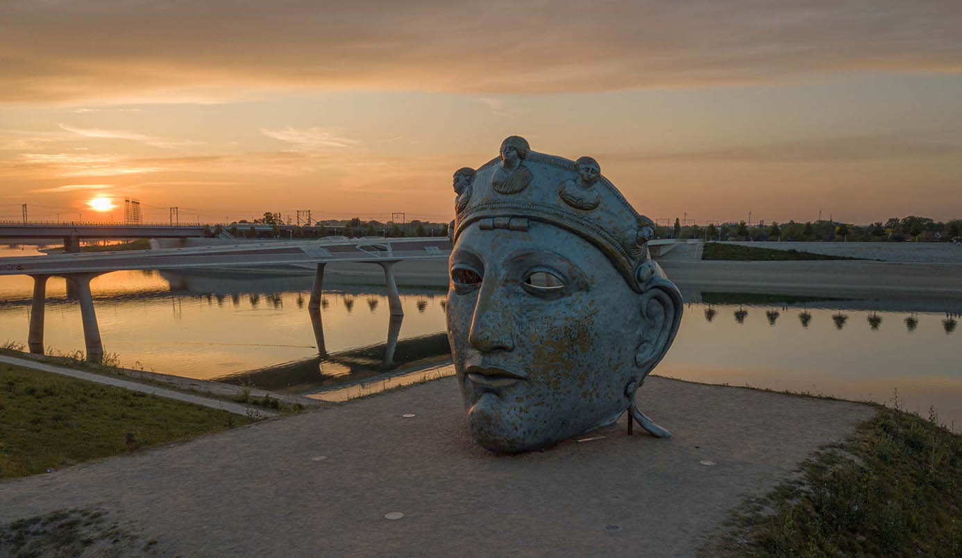Verken Nijmegen: Een Reis door de Historische Overblijfselen en de Oude Stad